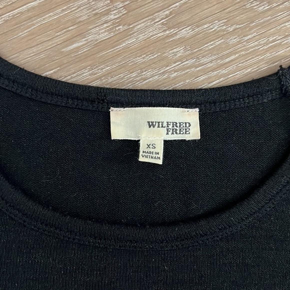 Aritzia Wilfred Free Georgia T-Shirt size xs - Picture 5 of 8